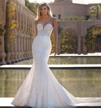 Kodiak Lace Mermaid Wedding Gown by Pronovias 