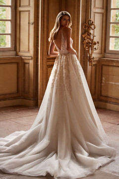 Tiana by Luce Sposa