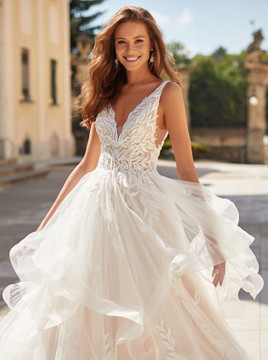Reign H1484by Moonlight Bridal