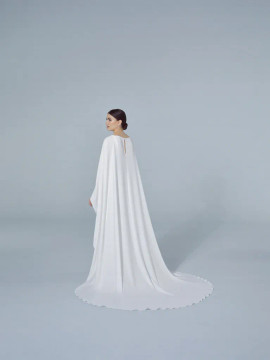 CAPE-LA22 by Pronovias