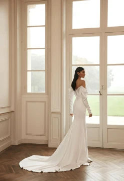 Laccio Mermaid Crepe Wedding Gown By Ida- Torez By Pollardi Bridal (online only)