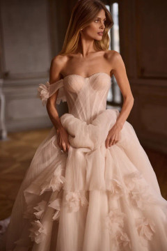 Fancy Wedding Dress by Luce Sposa 