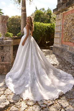 Octavia Lace Wedding Dress by Oksana Mukha