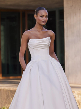 Cillian Strapless Princess Mikado wedding dress by Pronovias