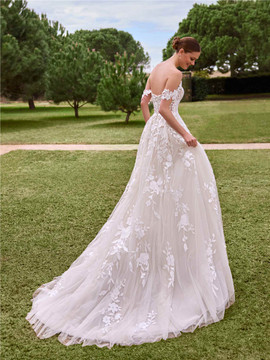 Sybil Wedding Dress by Pronovias Strapless princess dress with detachable sleeves