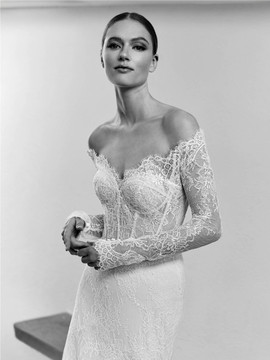 Gleny Wedding Dress by Pronovias Mermaid dress