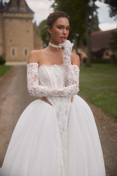 Nayara Princess Wedding Dress by Anne-Mariee