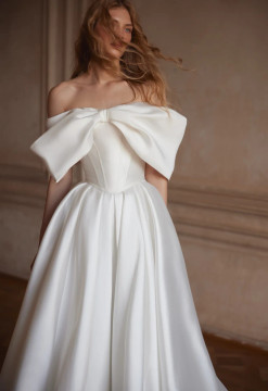 Lantana Wedding Gown By Pollardi Bridal Daria Karlozi 2 pcs set ( corset & Skirt )