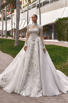 Lyra Wedding Dress by Oksana Mukha