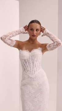 Brydie Lace Basque Waist Mermaid Dress with Matching Gloves