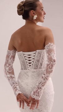 Brydie Lace Basque Waist Mermaid Dress with Matching Gloves