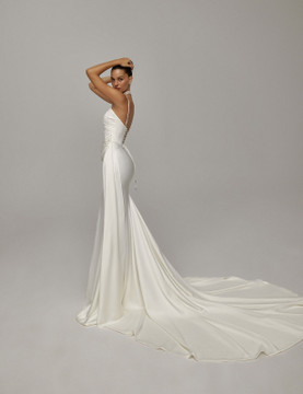 Opium Wedding Dress by Wona Concept