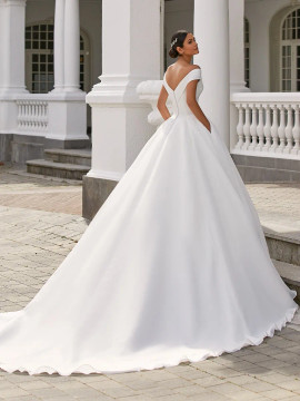Farrah Wedding Gown by Pronovias Barcelona Bridal 