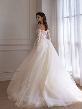 India Off-Shoulder Wedding Dress  (online only)