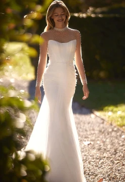 Moonlight magic  Wedding Gown By Daria Karlozi by Pollardi Bridal 