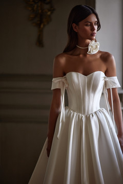 Clementine by Luce Sposa
