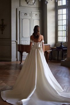 Clementine by Luce Sposa