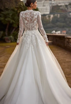 Klassa Wedding Gown By Pollardi Bridal 