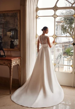 Lovia Wedding Gown By Pollardi Bridal