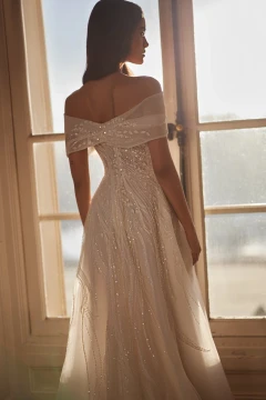Trecy by Luce Sposa with shawl