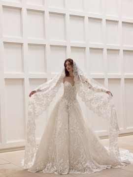 Chloe Wedding Dress