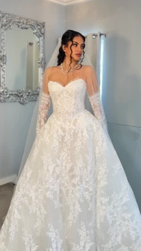 Chloe Lace Wedding Dress 