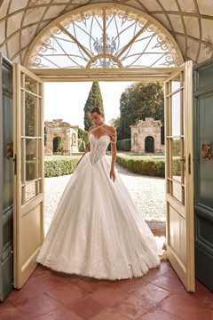 Amren Wedding Dress by Oksana Mukha