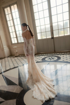 Arabesque Wedding Dress by Wona Concept  (optional Gloves, Choker) (Call for price) 