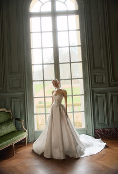 Adagio Wedding Dress by Wona Concept 