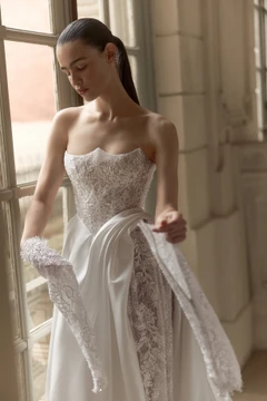 Charleen Wedding Dress by Wona Concept
