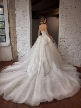 Laurel Drop-Waist Tulle Ball Gown Wedding Dress (online only)