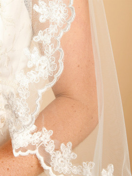 Lace Embroidered Mantilla Wedding Veil