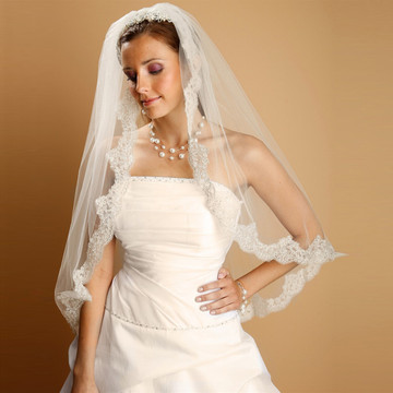 Mantilla Lace Wedding Veil Threaded with Silver Chain
