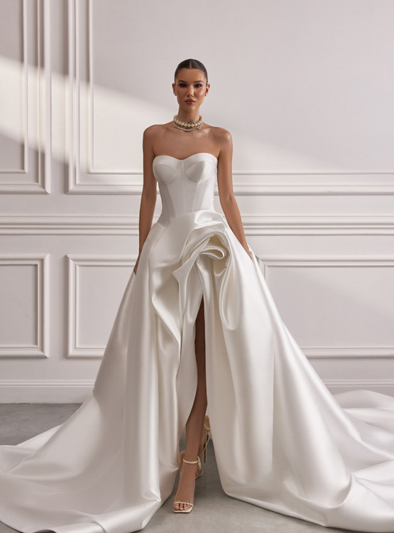 Sisley A-line Wedding Dress by Oksana Mukha