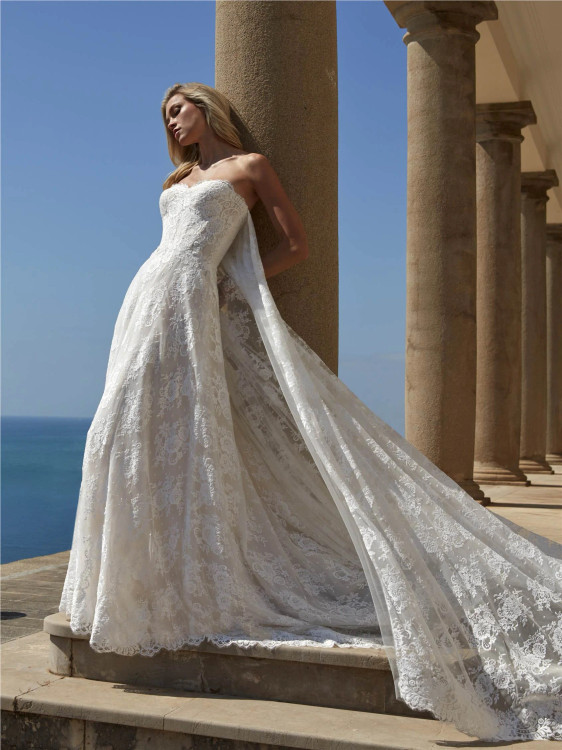 Rymer A-line Sweetheart Lace Wedding Dress by Pronovias