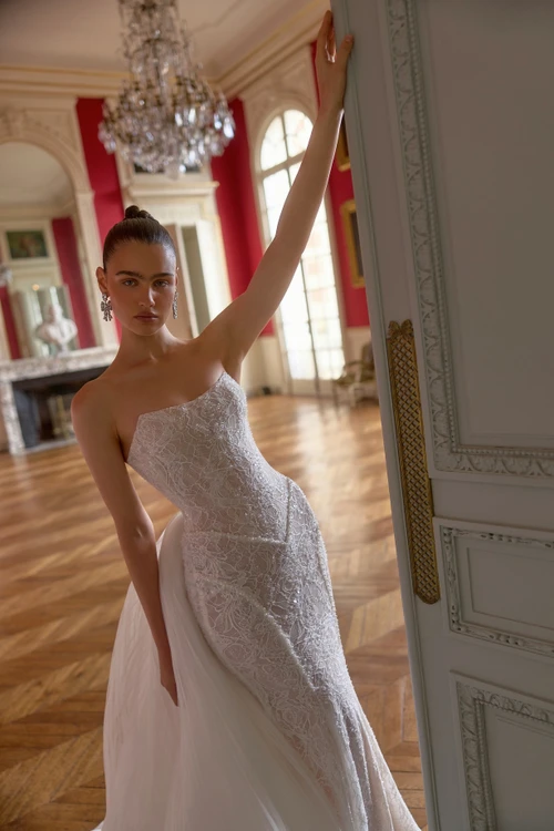 Amarant Wedding Dress by Wona Concept