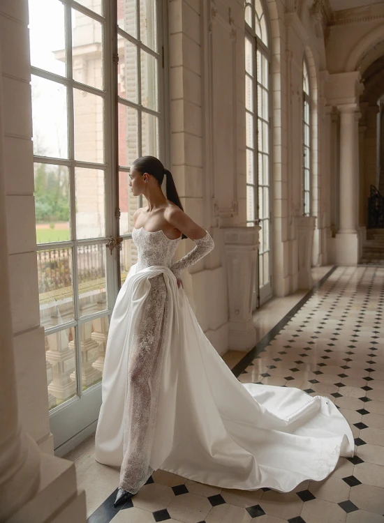 Charleen Wedding Dress by Wona Concept