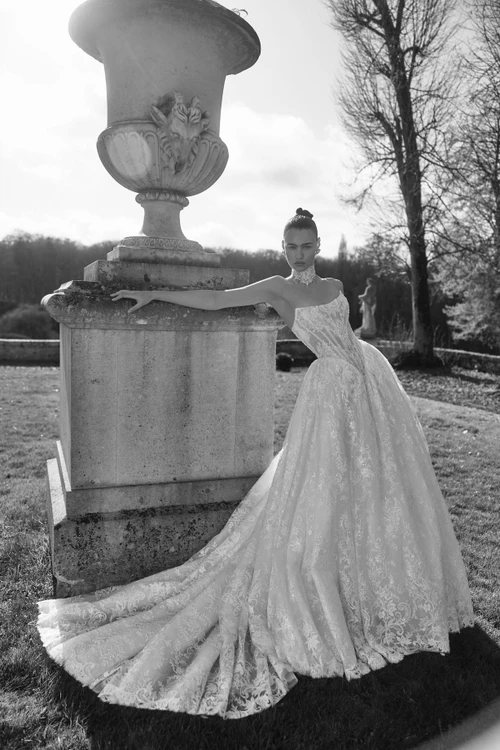 Melle Wedding Dress by Wona Concept