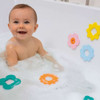 Give your bath or shower a new look with this retro Quut Bath Puzzle - Flower Power. Improve fine motors skills while having super clean fun!