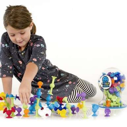 Fat Brain - Squigz Deluxe Pack is a toy innovation in Suction Construction! Encourages creativity, fine motor & playful experimentation.