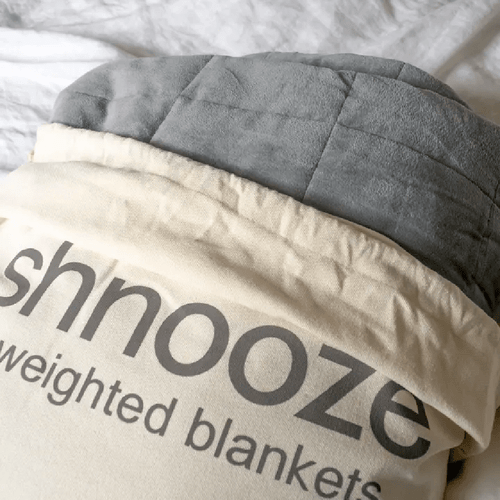 Shnooze Weighted Blanket Single 5.4kg can be used for relaxation, stress relief and better sleep by using the principles of deep pressure.
