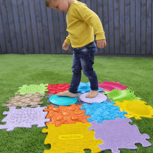 Muffik Spin Discs Rotana Set are safety tested, rotating discs embedded in puzzle shaped mats to help children twists while playing.