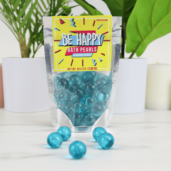 Immerse yourself in a vibrant, blueberry-scented throwback to the carefree days of the 90's! Infuse your bath-time routine with a burst of joy and nostalgia using our Be Happy Bath Pearls.