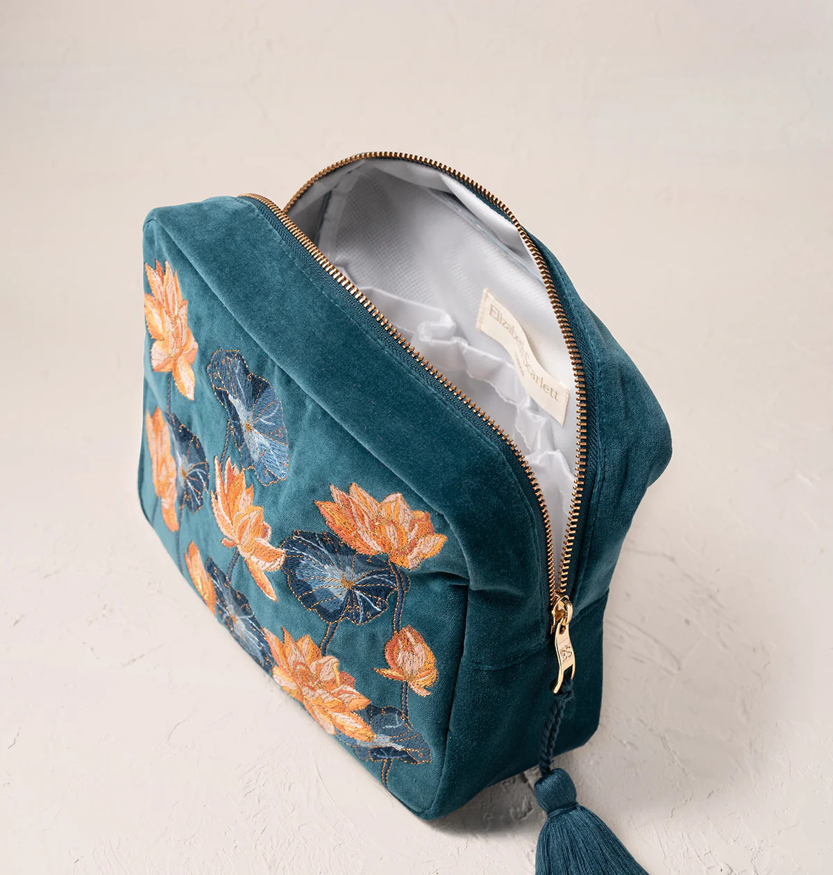 Elizabeth Scarlett Lotus Rich Blue Velvet Wash Bag | Bath & Unwind