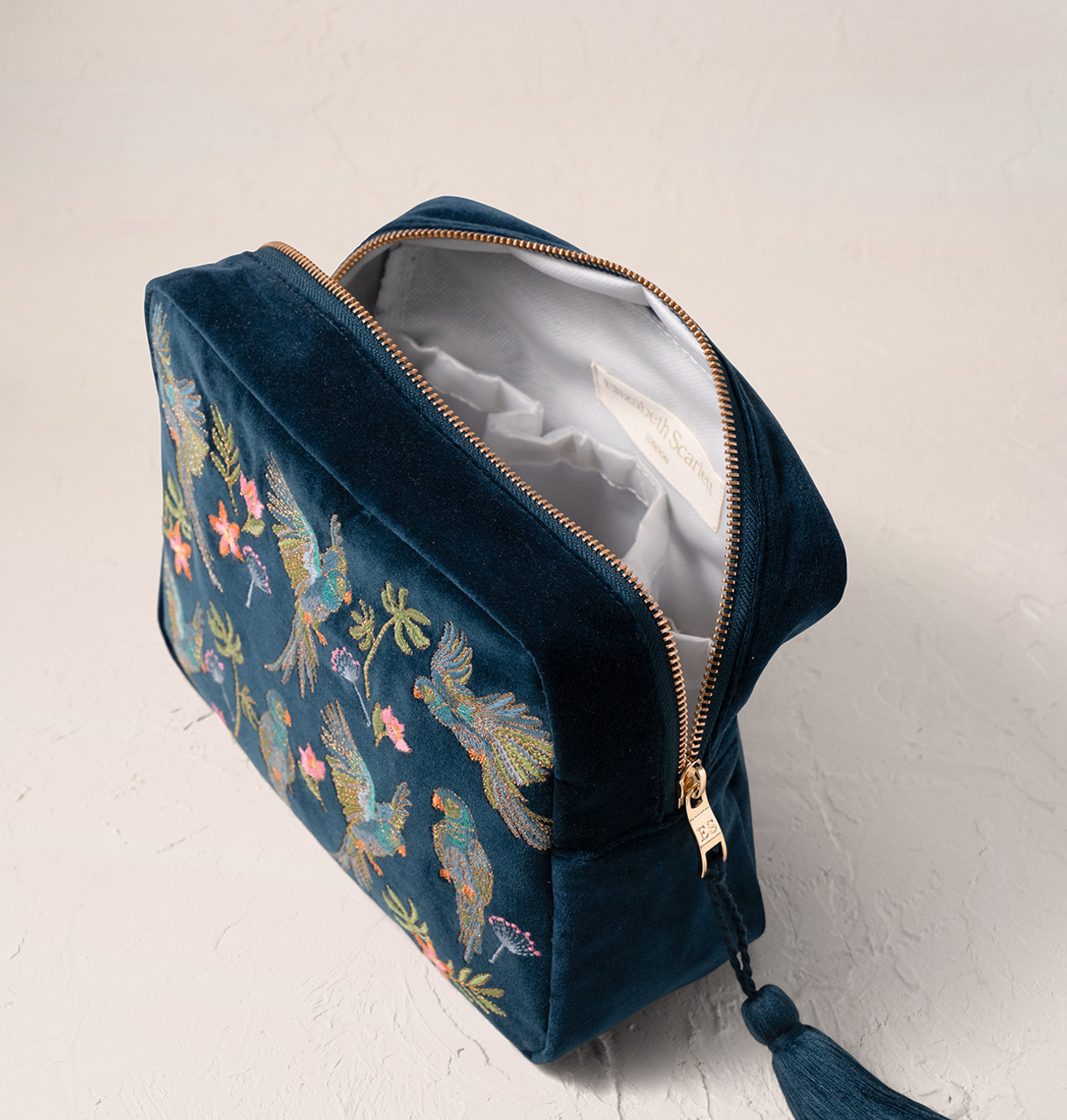 送関込【Elizabeth Scarlett】Velvet Wash Bag ポーチ Elizabeth Scarlett Flying Parrots Ink Blue Velvet Wash Bag