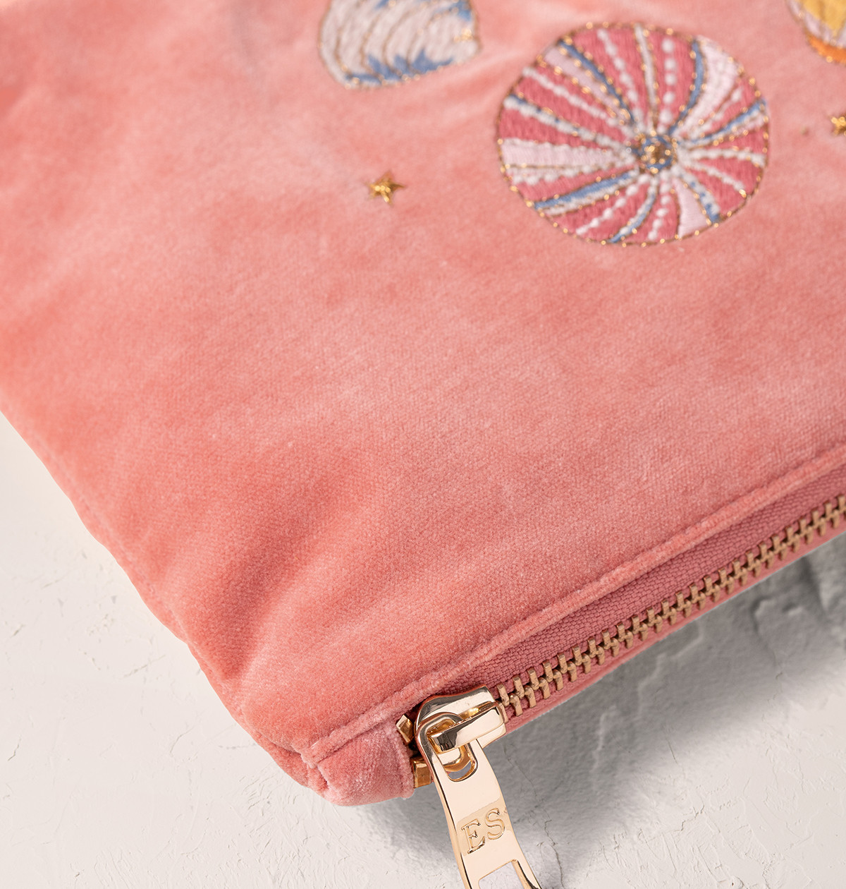 送料関税込】Elizabeth Scarlett / Coral Makeup Bag Coral Seahorse