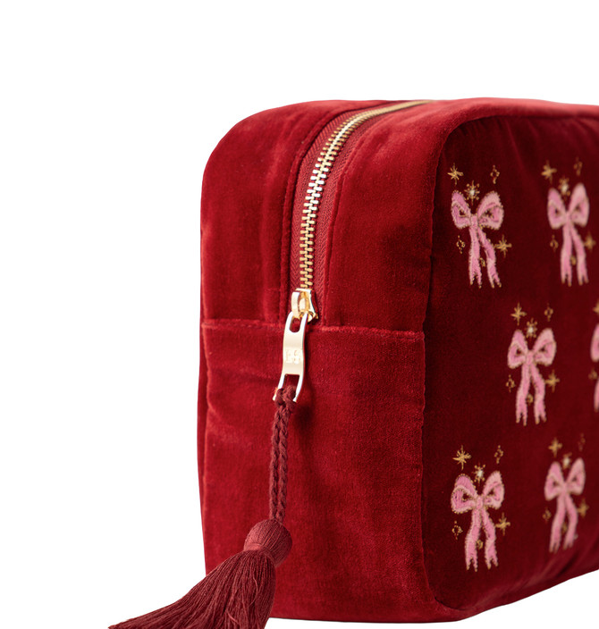 Elizabeth Scarlett Dazzling Bows Rouge Velvet Wash Bag