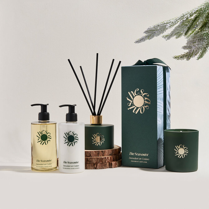 The Seasonist Snowdust On Cedars Fragrant Candle 200g