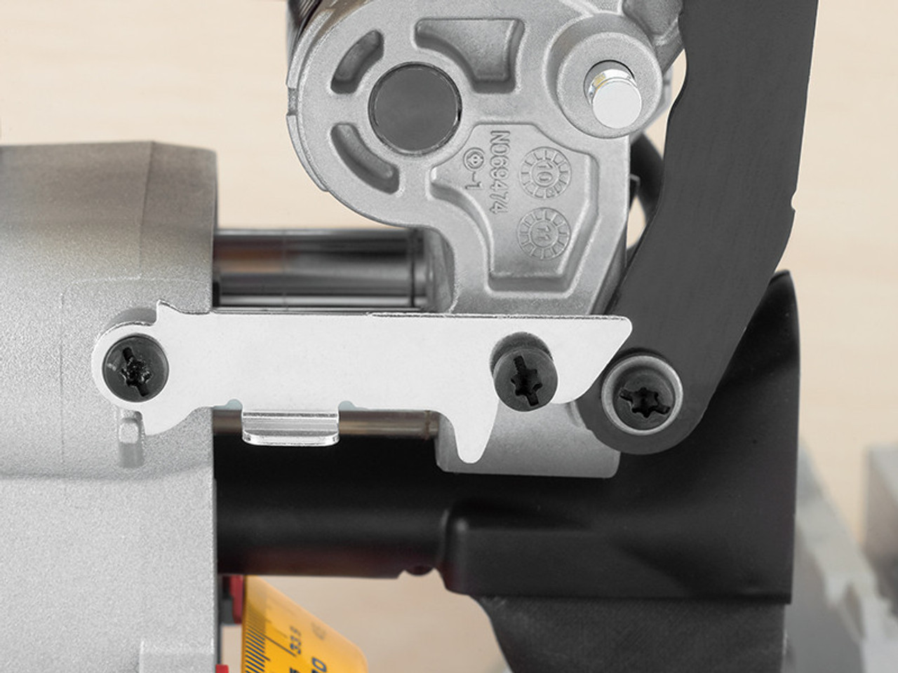 DeWALT DWS780 Sliding Compound Mitre Saw 305mm 1675W 110V