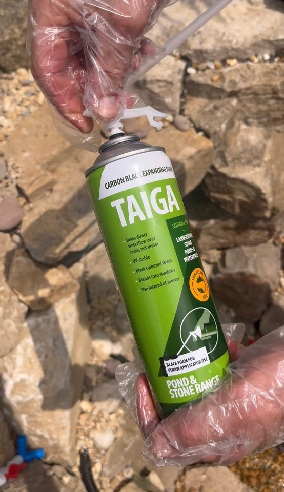 Taiga Carbon Black Landscape Expanding Foam - 500ml with Straw Nozzle